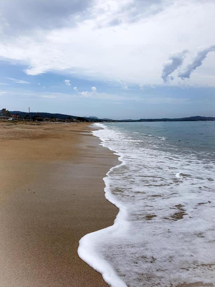 Kormoranos Beach Acharavi  Luaran gambar
