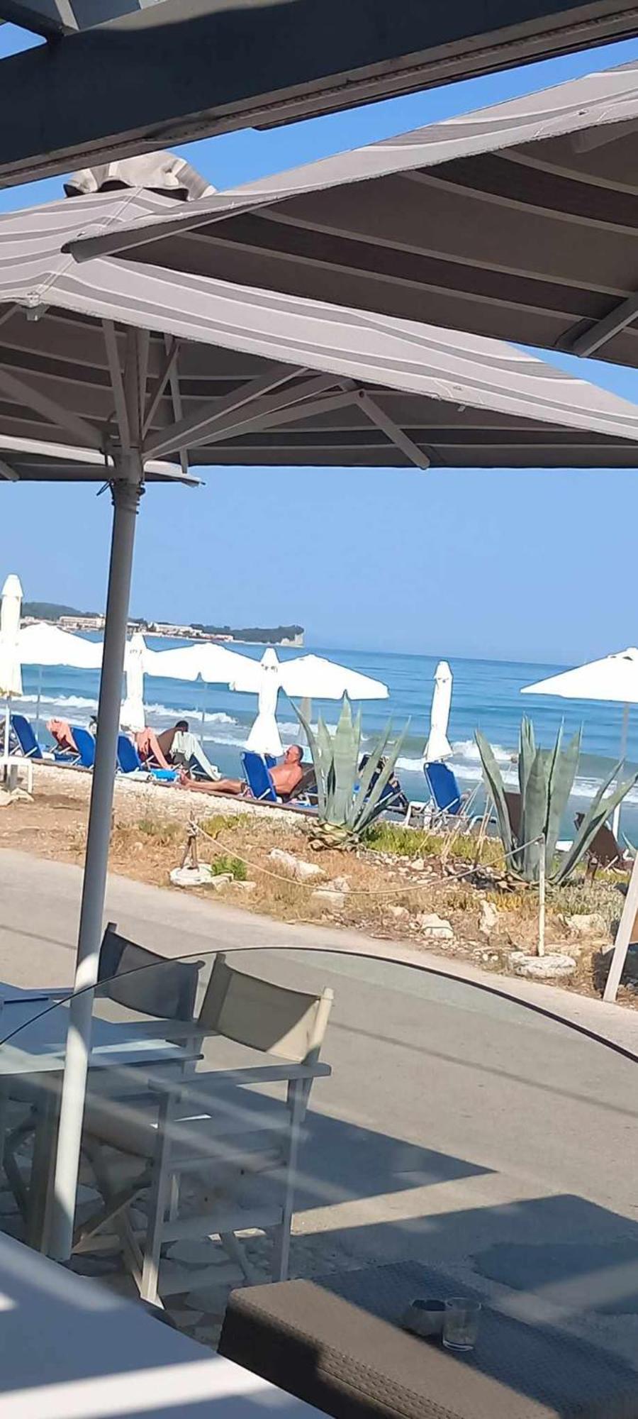 Kormoranos Beach Acharavi  Luaran gambar